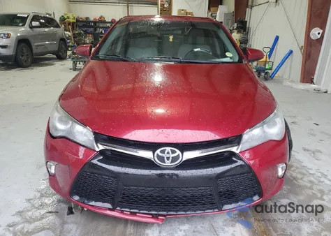 2016 Toyota Camry Le z USA, uszkodzony, nr VIN 4T1BF1FK2GU606940